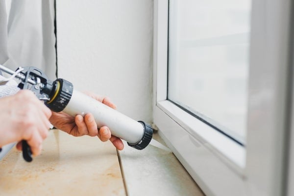 Caulking window seal