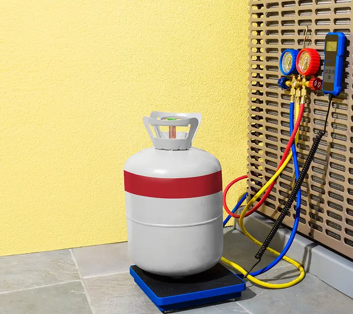 HVAC refrigerant device
